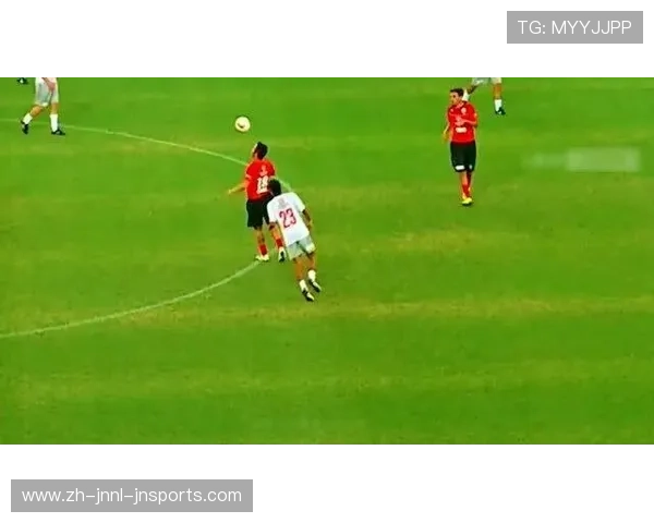 足球防晒装备在户外比赛中保护足球运动员皮肤的作用